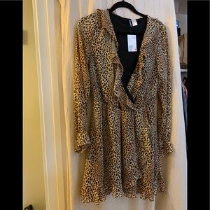 ❤️NWT forever21 long sleeve animal print dress